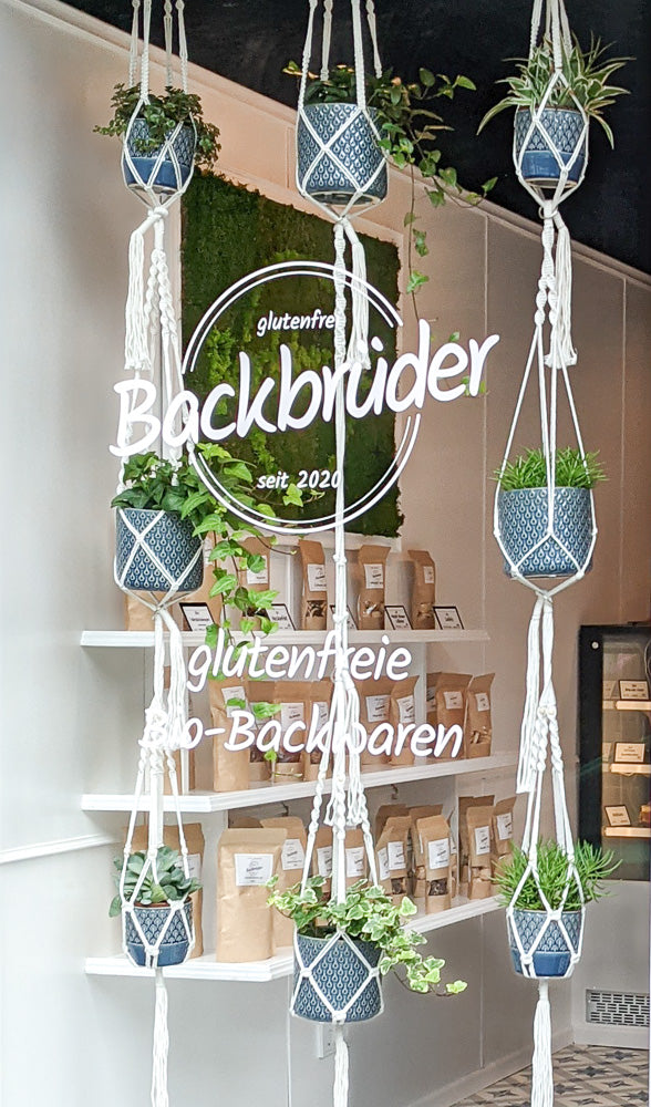 Backbrüder Düsseldorf Fensteransicht glutenfreie Backwaren